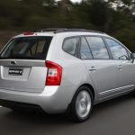 kia_rondo7_un_ser1_02