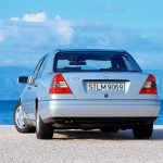 mercedesbenz_cclasssedan_w202_ser1_05