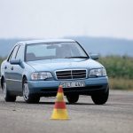 mercedesbenz_cclasssedan_w202_ser1_07