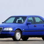 mercedesbenz_cclasssedan_w202_ser1_09