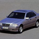mercedesbenz_cclasssedan_w202_ser2_01