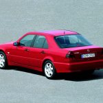 mercedesbenz_cclasssedan_w202_ser2_06