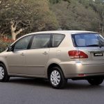 toyota_avensisverso_t250_ser1_03